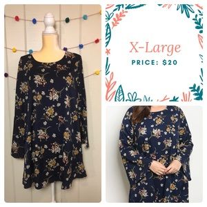 NWT Navy Floral Tunic Bell Sleeve Top